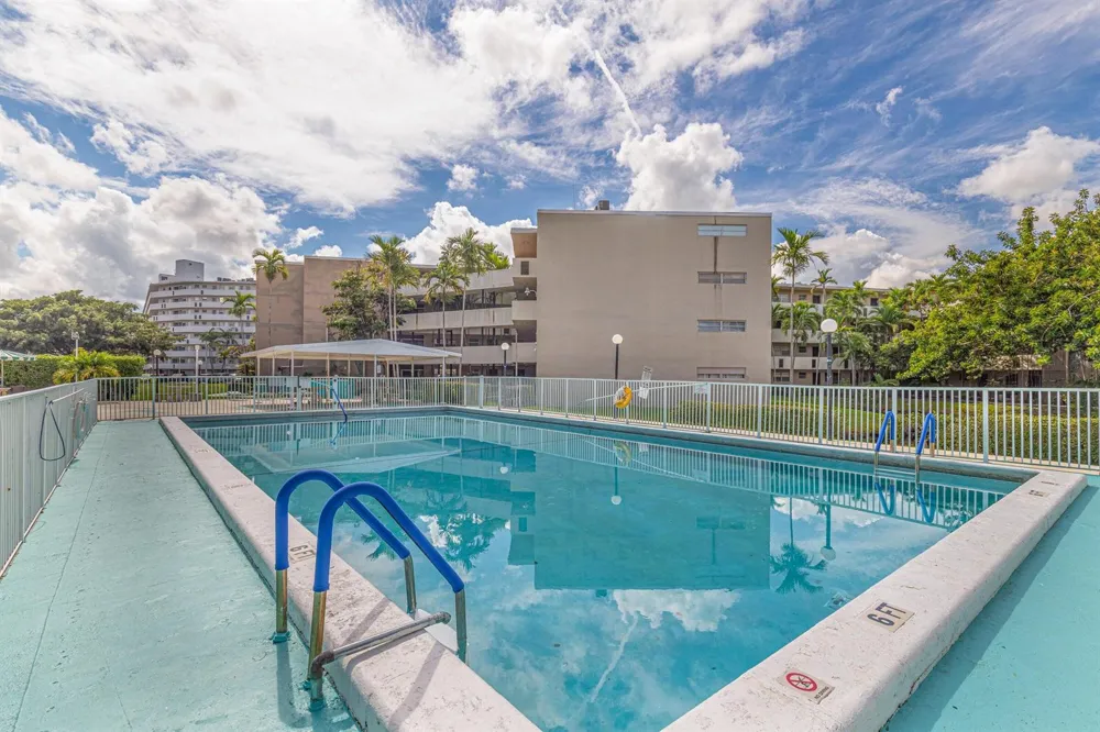 1660 NE 191ST STREET #308-1 Miami, FL 33179