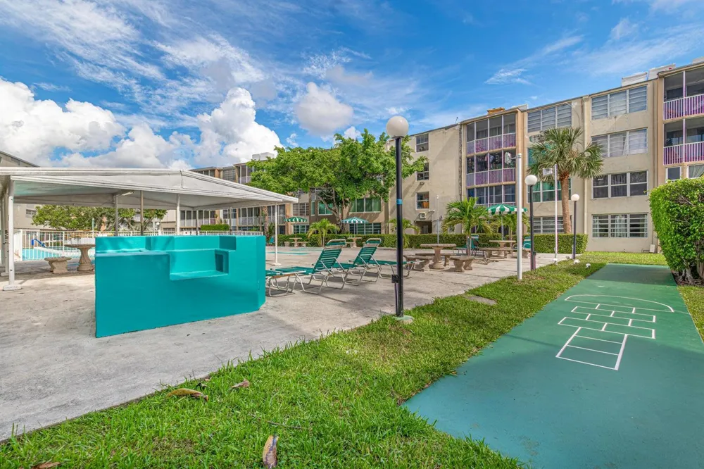 1660 NE 191ST STREET #308-1 Miami, FL 33179