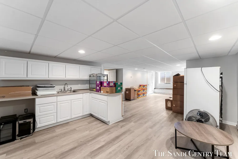 717 E Ludington Avenue Ludington City, MI 49431