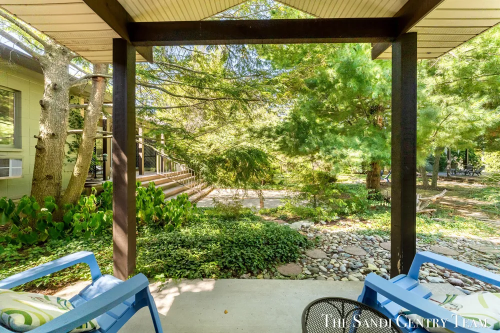 717 E Ludington Avenue Ludington City, MI 49431
