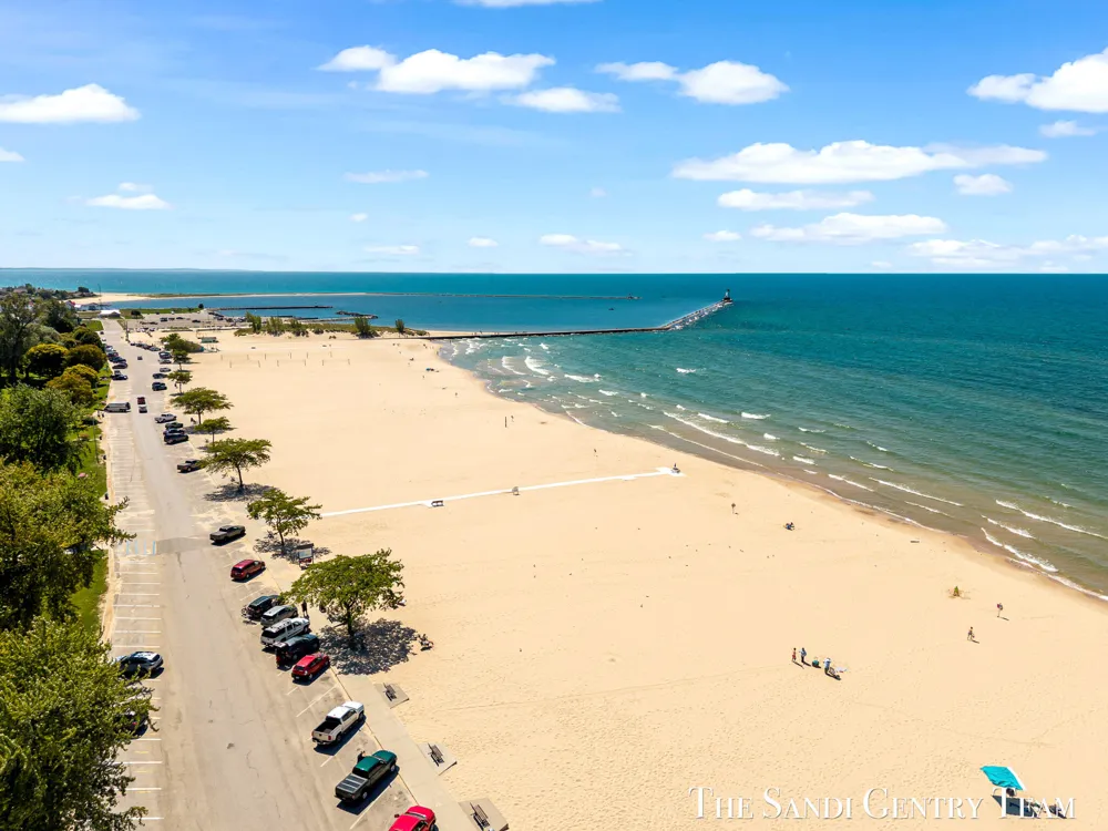717 E Ludington Avenue Ludington City, MI 49431