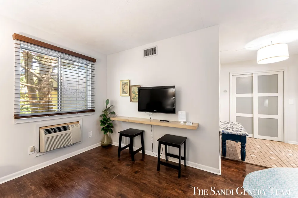 717 E Ludington Avenue Ludington City, MI 49431