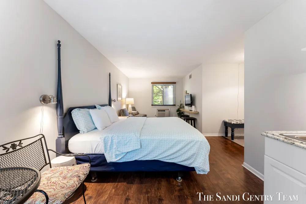 717 E Ludington Avenue Ludington City, MI 49431