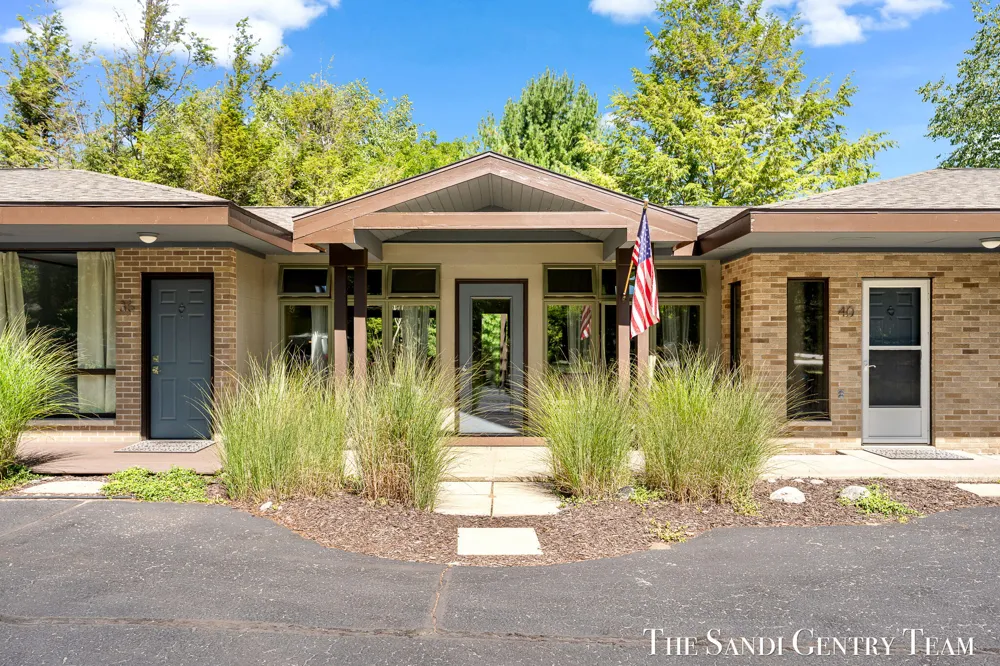 717 E Ludington Avenue Ludington City, MI 49431