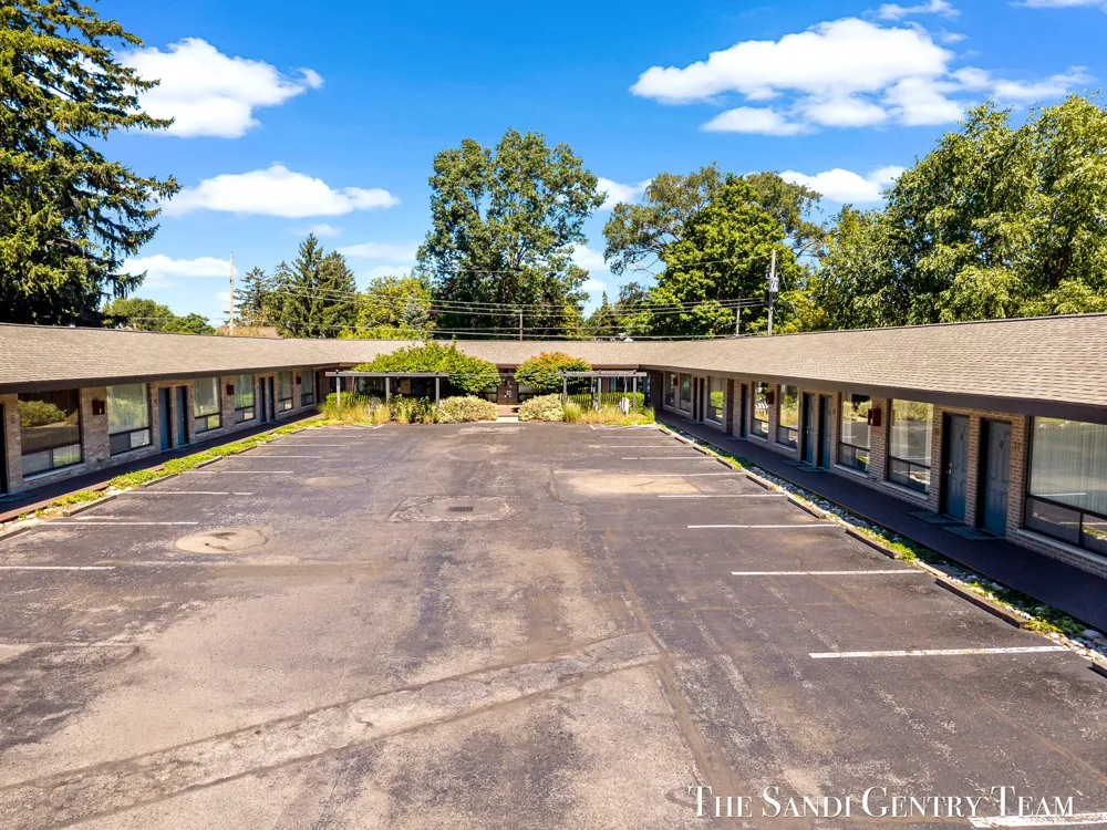 717 E Ludington Avenue Ludington City, MI 49431