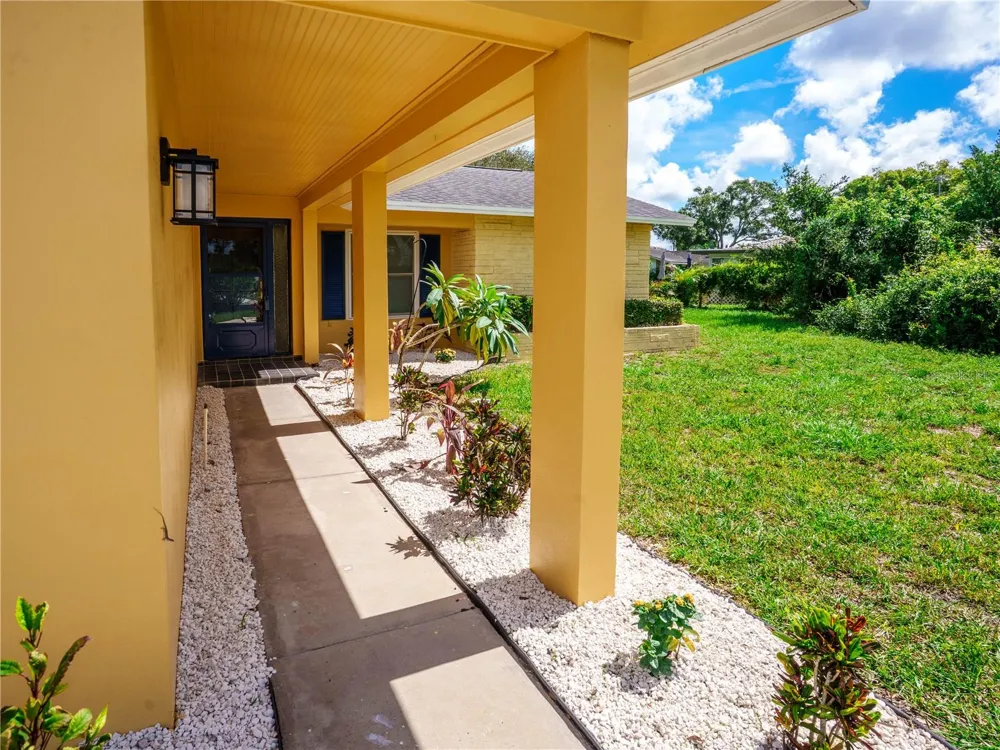 1630 BYRNEDALE COURT Palm Harbor, FL 34684