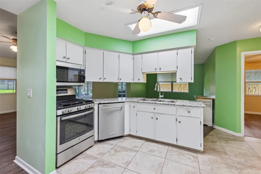 1607 SELKIRK DRIVE Leesburg, FL 34788