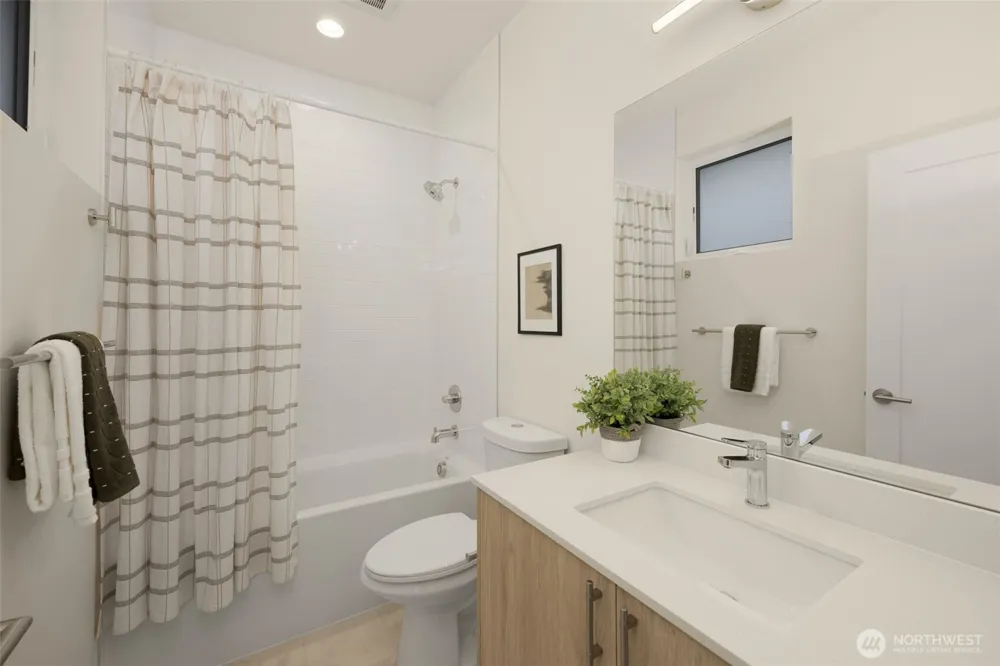 3920 B S Juneau Street Seattle, WA 98118