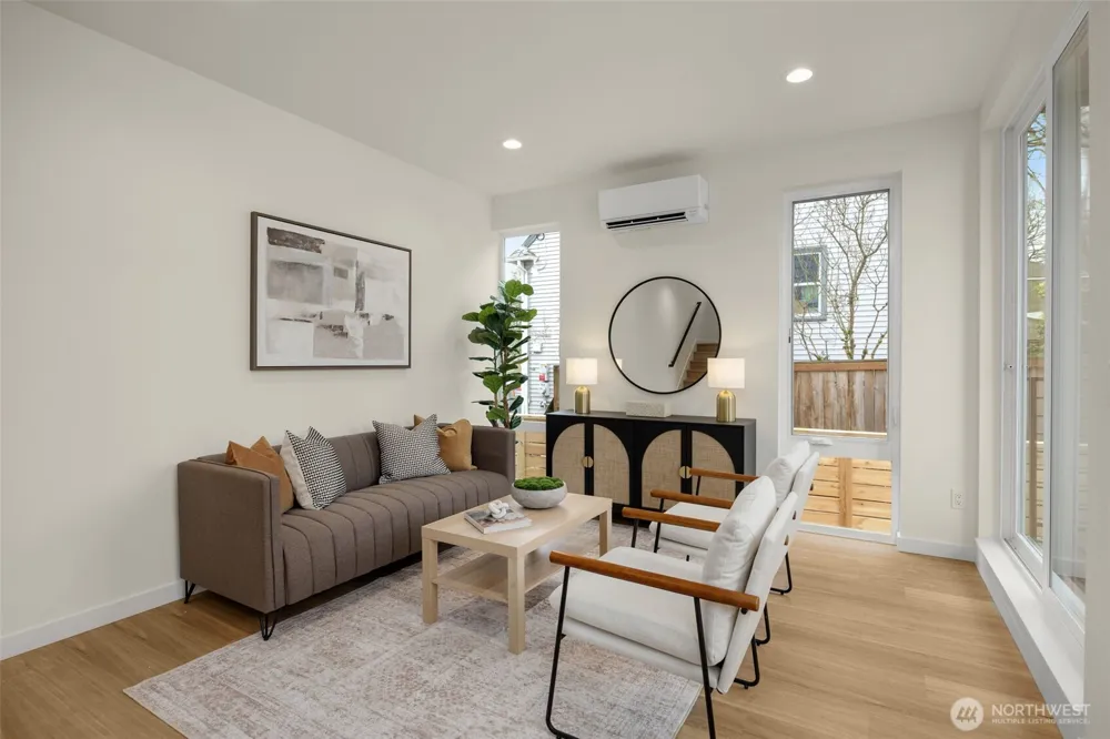3920 B S Juneau Street Seattle, WA 98118