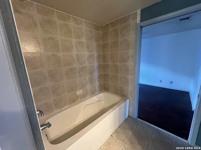 203 WINCHESTER DR Bergheim, TX 78004