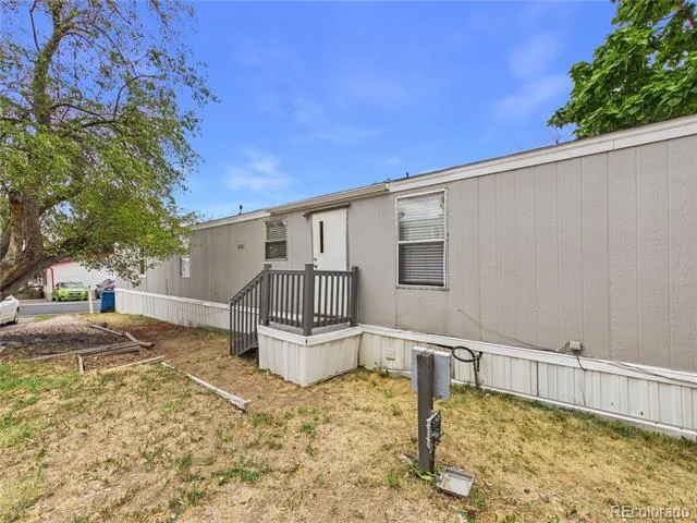 2551 W 92nd Avenue Denver, CO 80260