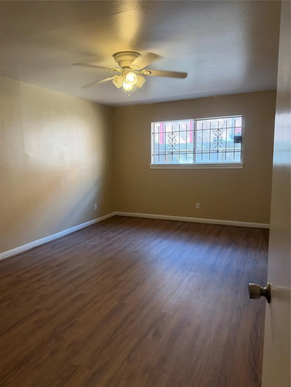 5212 Arboles Drive #B Houston, TX 77035