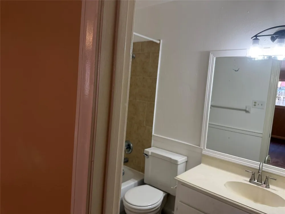 5212 Arboles Drive #B Houston, TX 77035