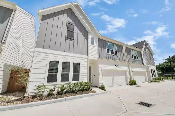 5935 Beall Street #C Houston, TX 77091