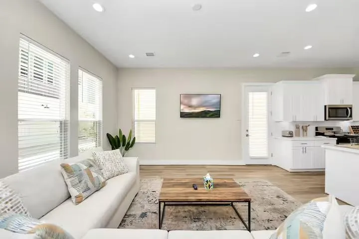 5935 Beall Street #C Houston, TX 77091