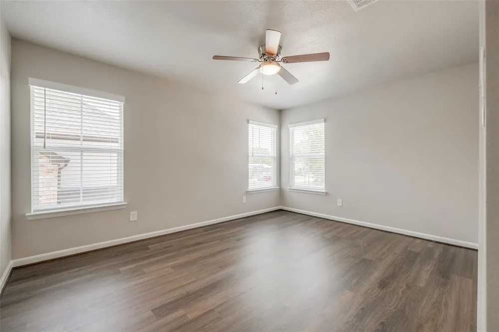237 Park Place Circle #C Waller, TX 77484