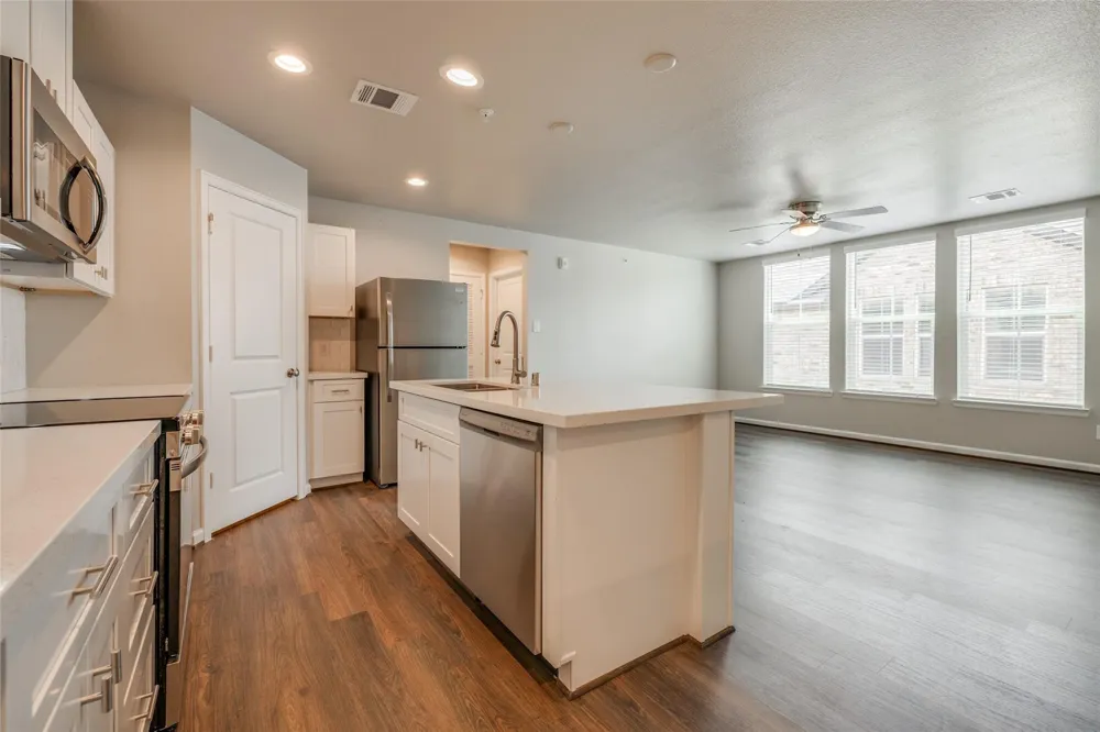237 Park Place Circle #C Waller, TX 77484