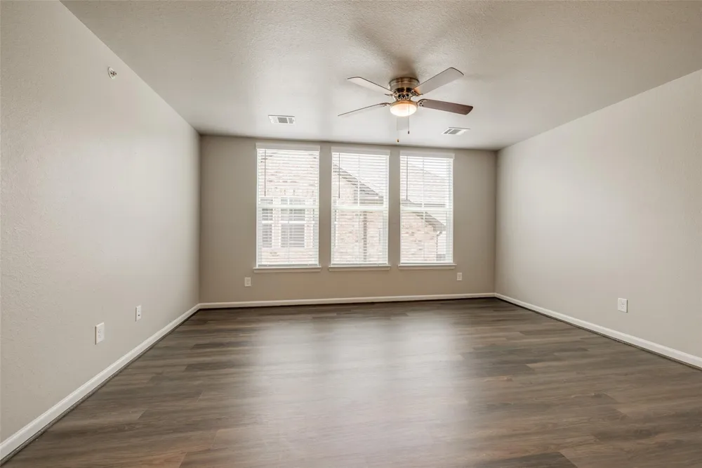 237 Park Place Circle #C Waller, TX 77484