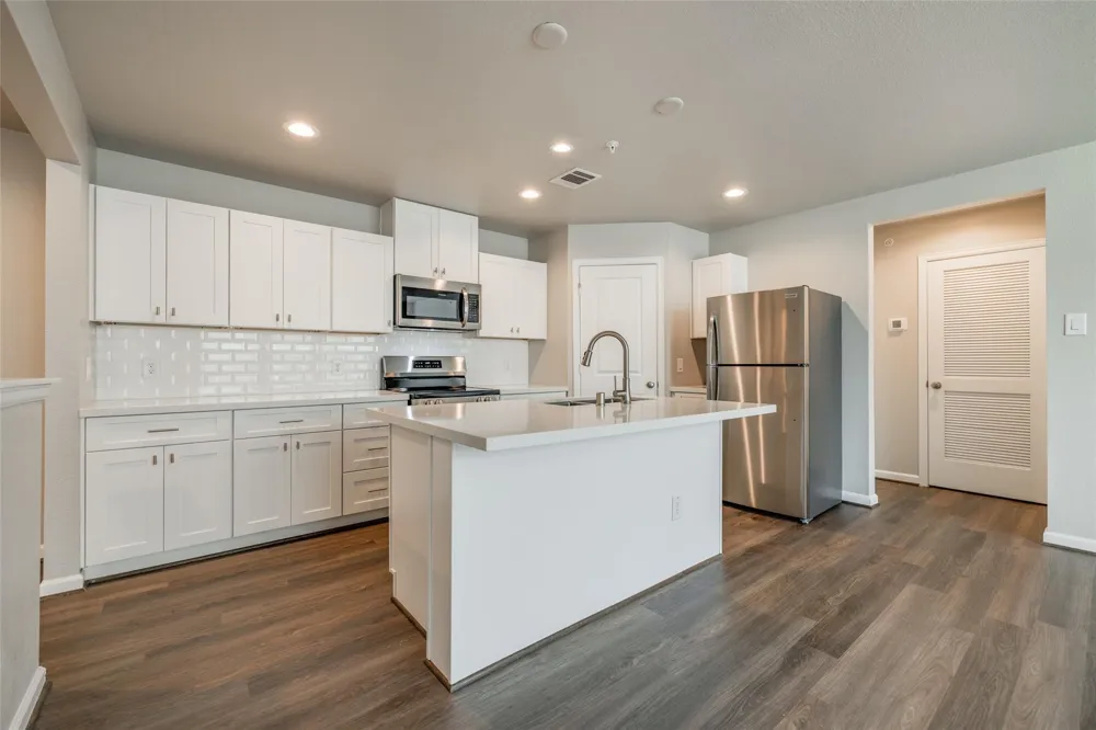 237 Park Place Circle #C Waller, TX 77484