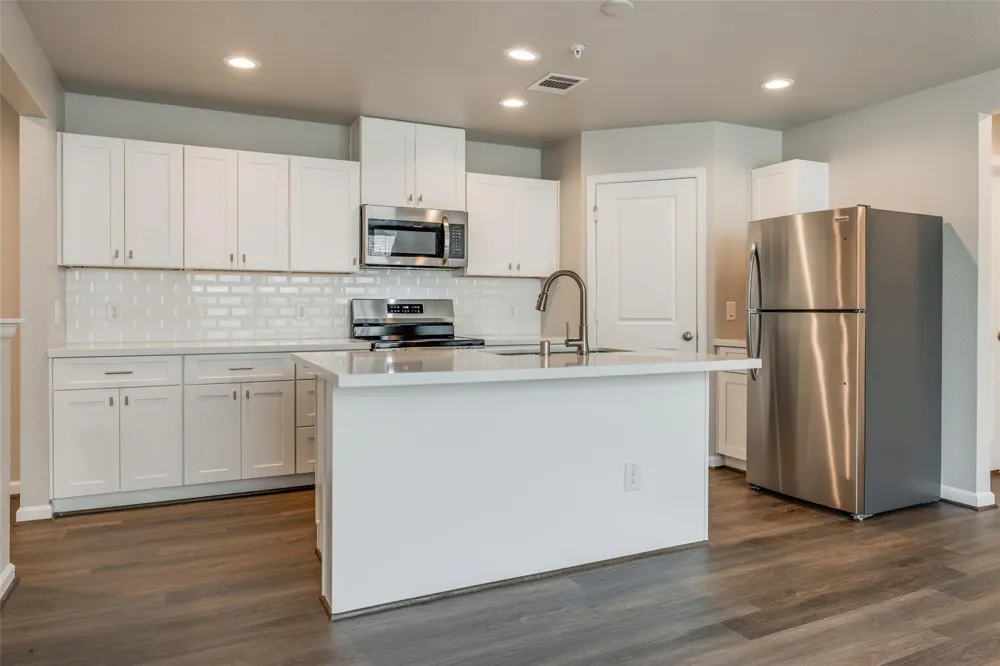 237 Park Place Circle #C Waller, TX 77484