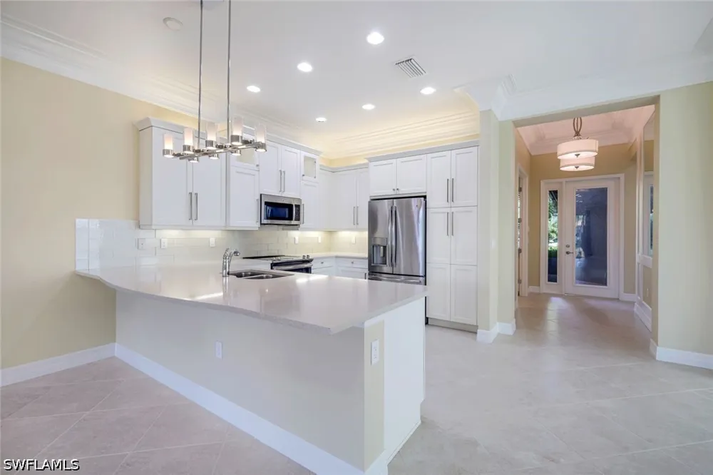 Coronado Drive Naples, FL 34109