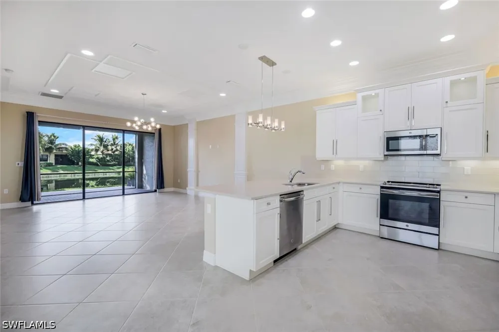 Coronado Drive Naples, FL 34109