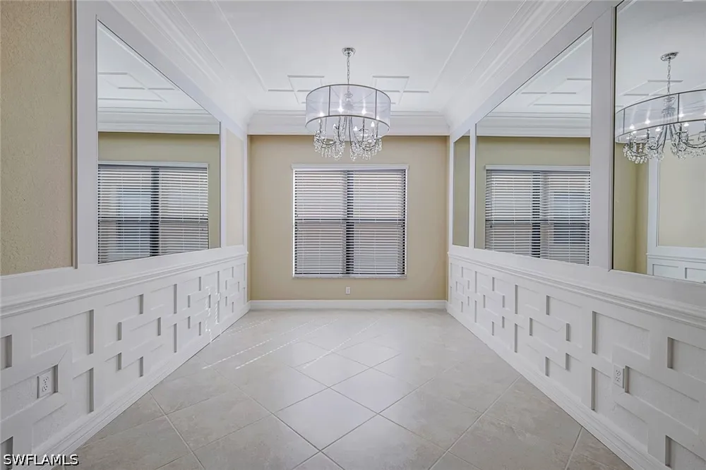 Coronado Drive Naples, FL 34109
