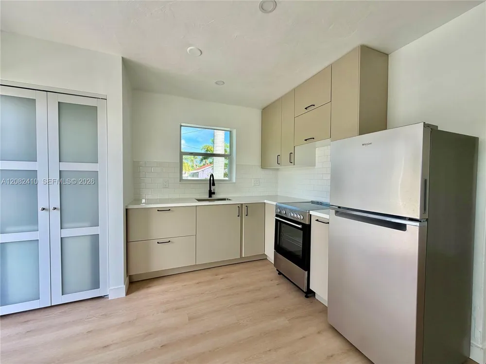 101 SW 4th Ave #0 Hallandale Beach, FL 33009