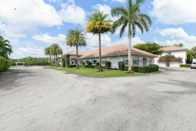 14471 EQUESTRIAN WAY Wellington, FL 33414