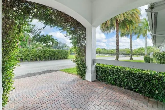 14471 EQUESTRIAN WAY Wellington, FL 33414