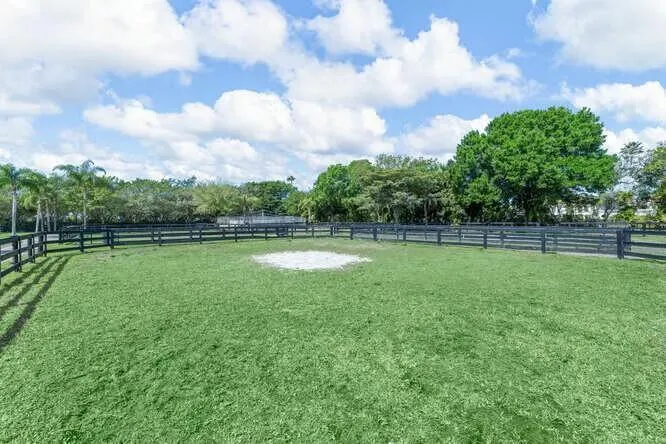 14471 EQUESTRIAN WAY Wellington, FL 33414