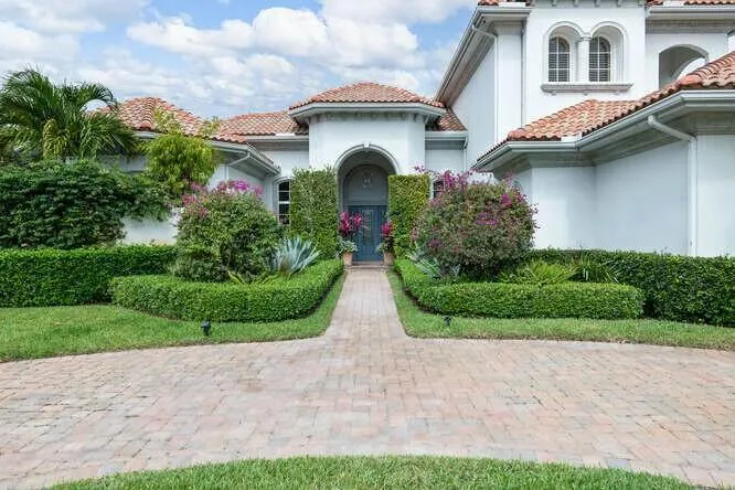 14471 EQUESTRIAN WAY Wellington, FL 33414