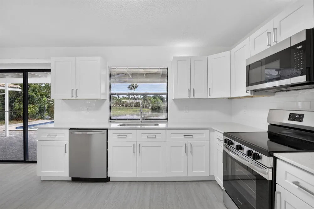 9820 NW 15TH STREET Plantation, FL 33322