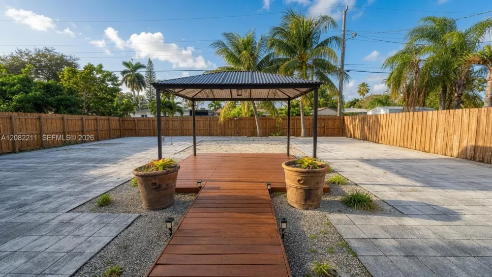 934 32nd Ave Hollywood, FL 33021