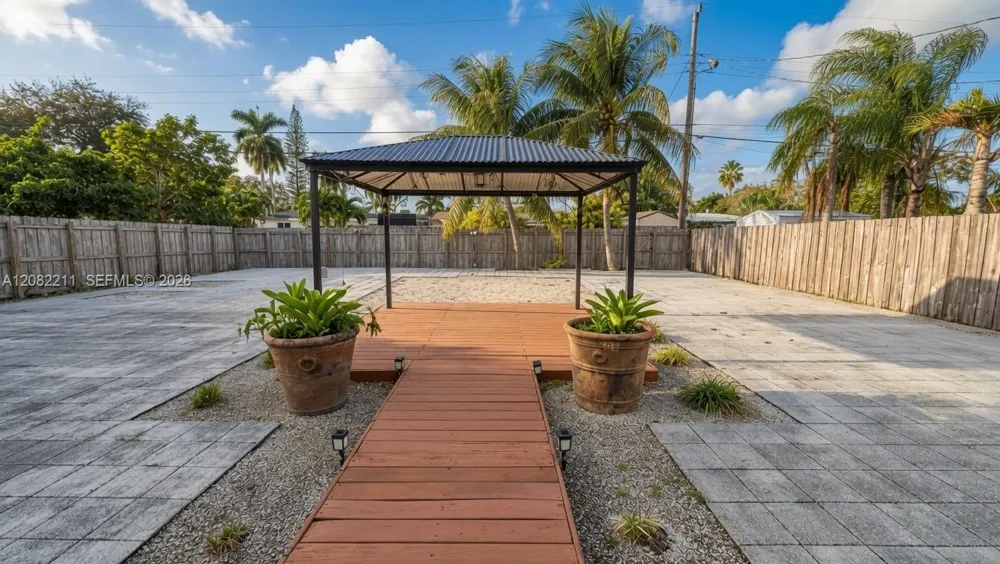 934 32nd Ave Hollywood, FL 33021