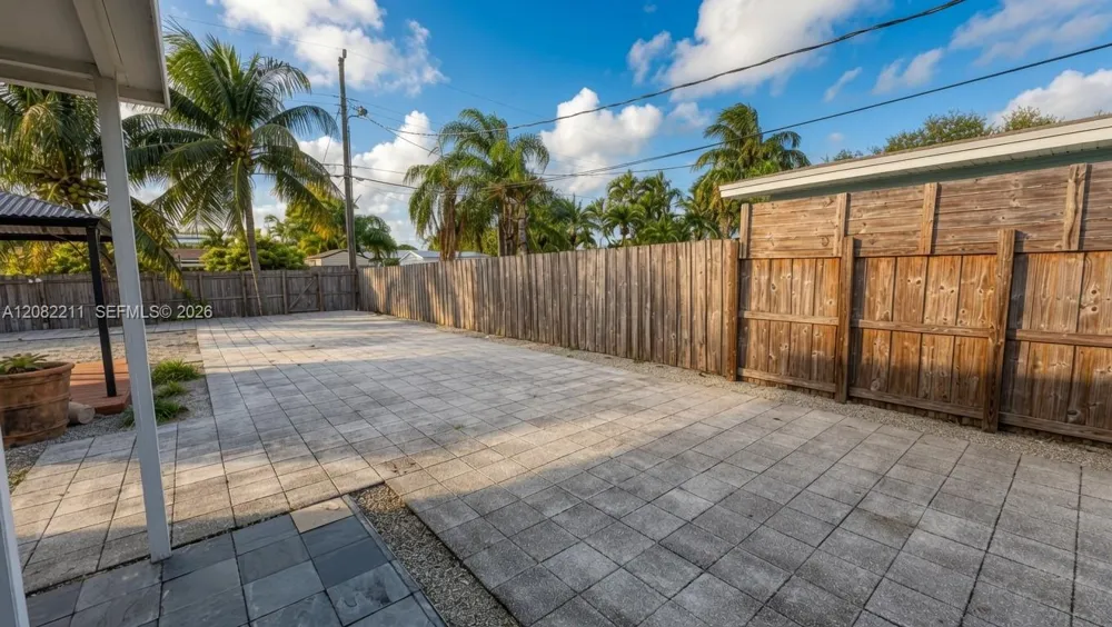 934 32nd Ave Hollywood, FL 33021