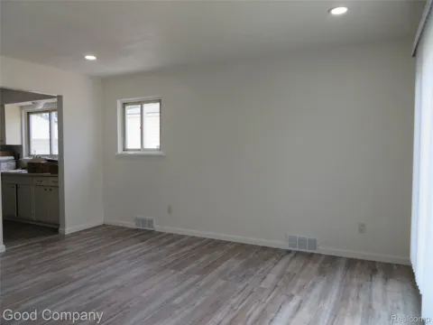 45 W Hudson Avenue