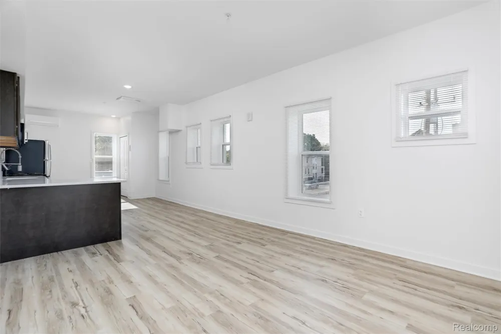 799 East Grand Boulevard #9 Detroit City, MI 48207