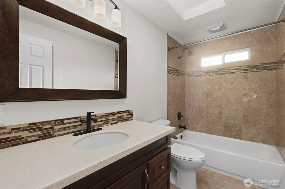 1109 Lewis Lane SE Issaquah, WA 98027