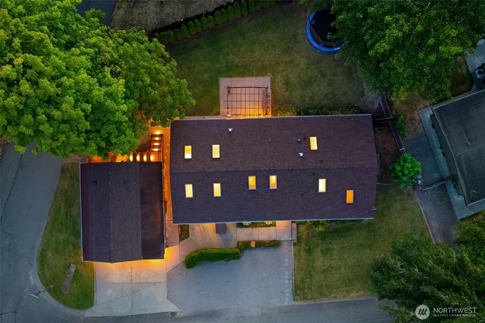1109 Lewis Lane SE Issaquah, WA 98027