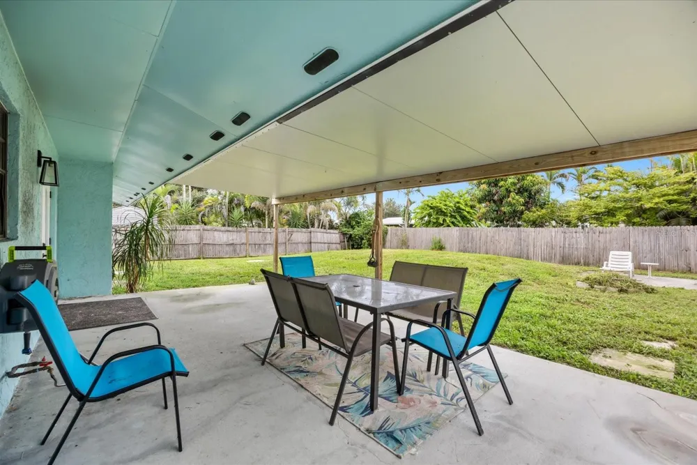5679 SE INDIGO AVENUE Stuart, FL 34997