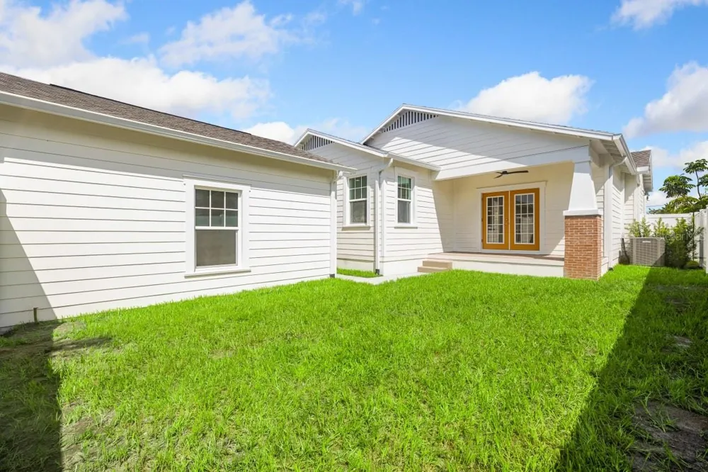 3336 8TH AVENUE St Petersburg, FL 33713