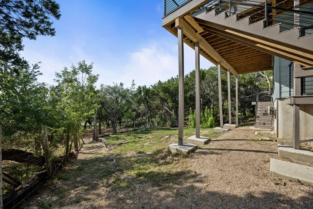 6300 Lakeshore Drive Lago Vista, TX 78645