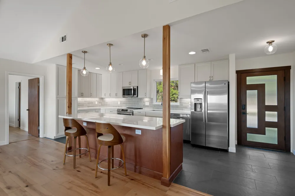 6300 Lakeshore Drive Lago Vista, TX 78645