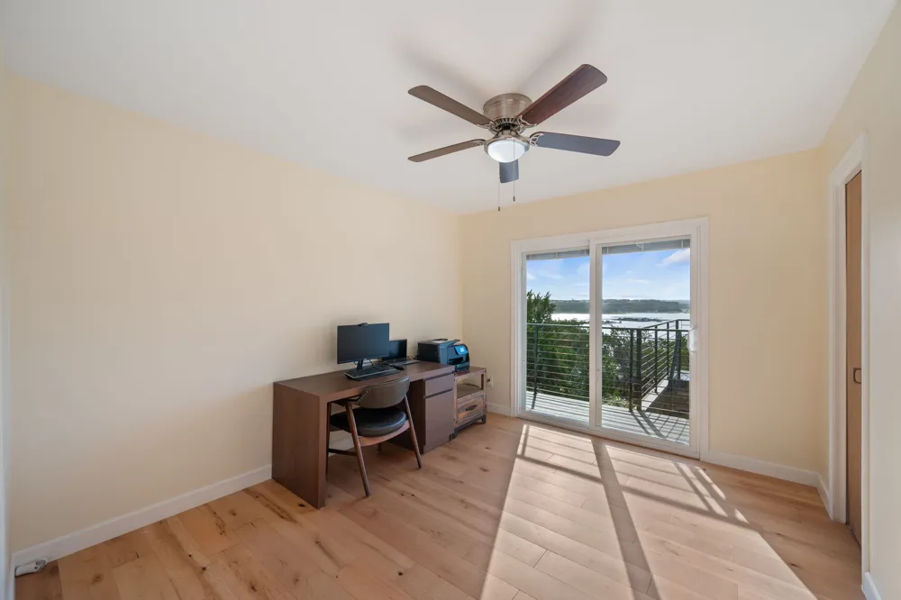 6300 Lakeshore Drive Lago Vista, TX 78645
