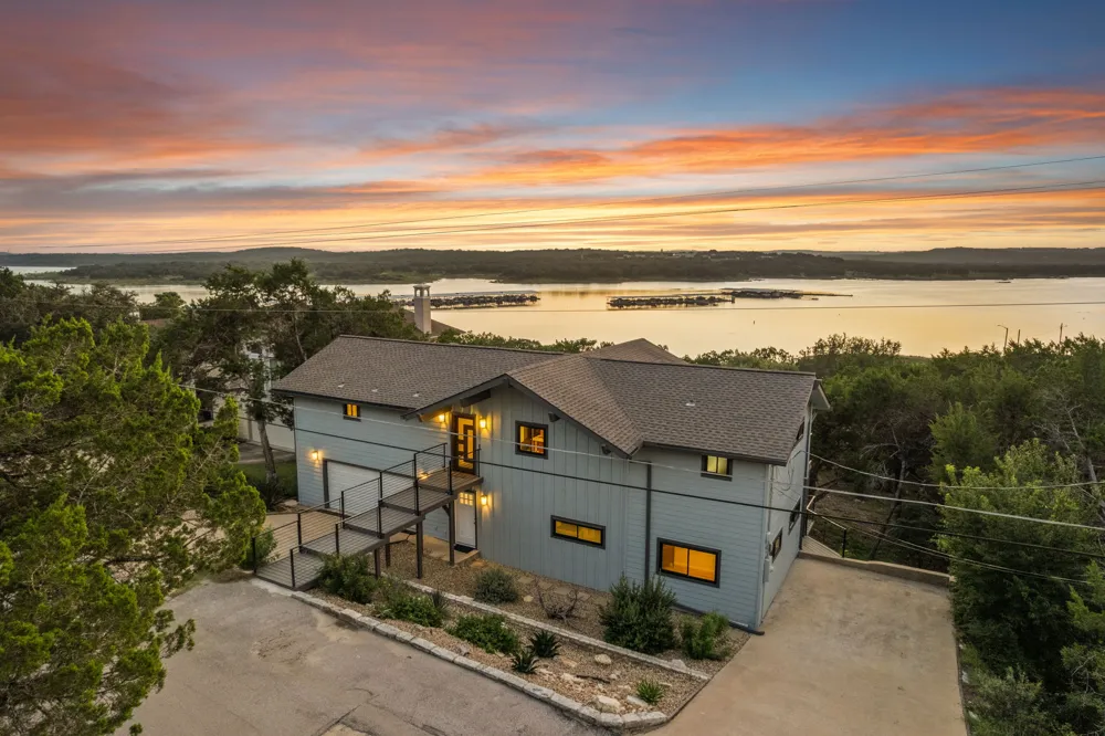 6300 Lakeshore Drive Lago Vista, TX 78645