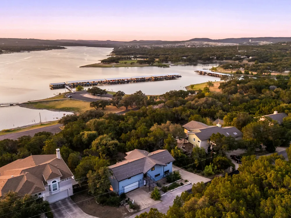 6300 Lakeshore Drive Lago Vista, TX 78645