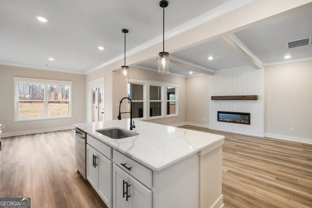 254 Wingate DR Winder, GA 30680