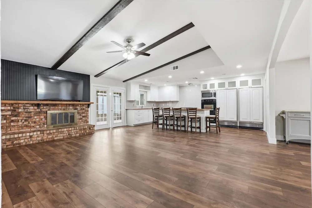 3304 Bellingham Court Dallas, TX 75228