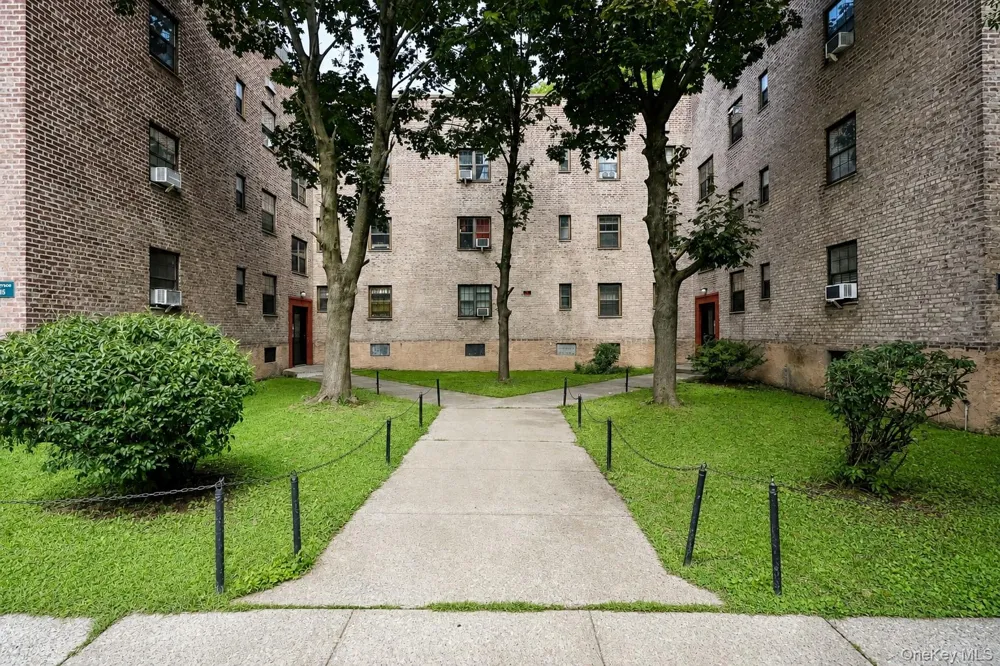 144-15 78th Road #2D Kew Garden Hills, NY 11367